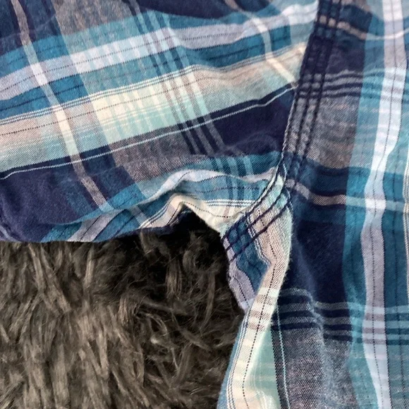 Nautica Jeans Co blue and white plaid shirt-sleeve button down shirt - Picture 13 of 17